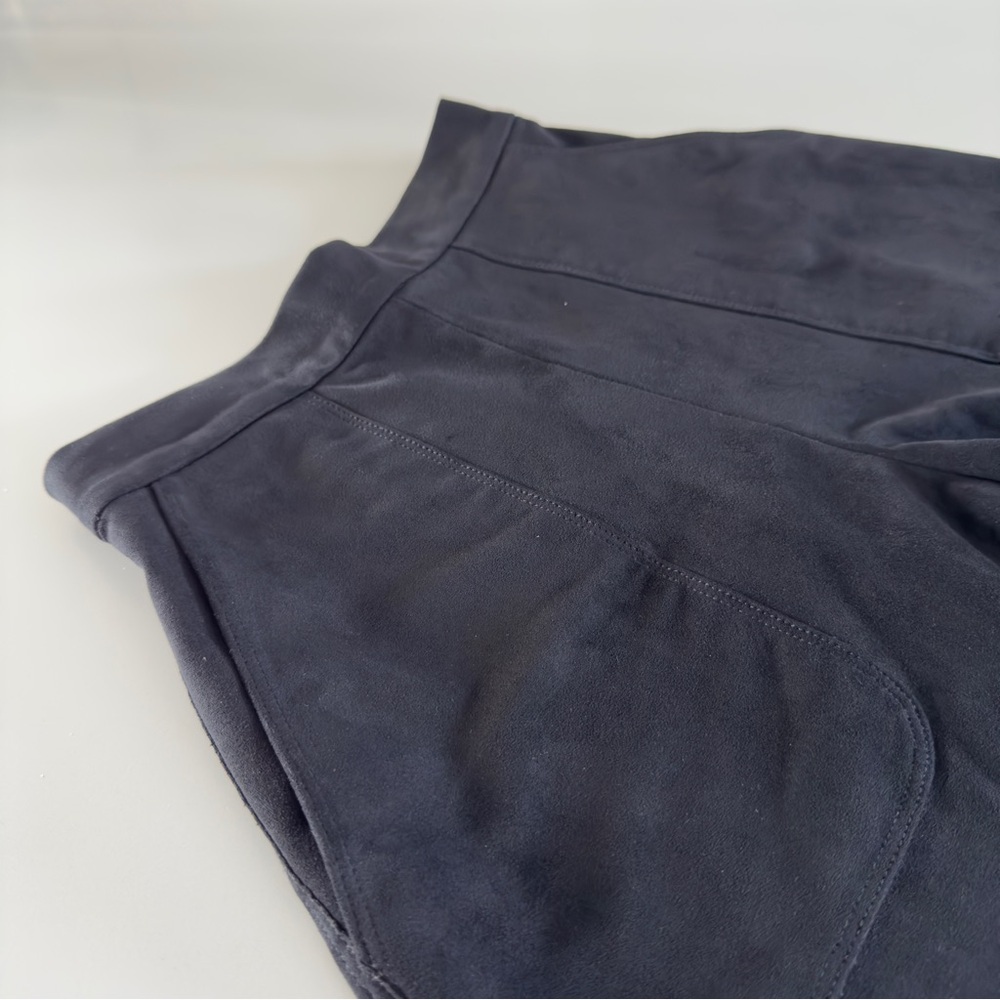 Wilfred High Waist Black Suede Shorts - Picture 3 of 9